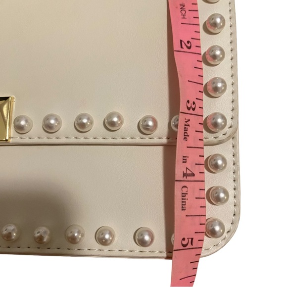 Lulus Elegant Pure White Studded Gold Chain Shoulder Bag - Picture 8 of 12